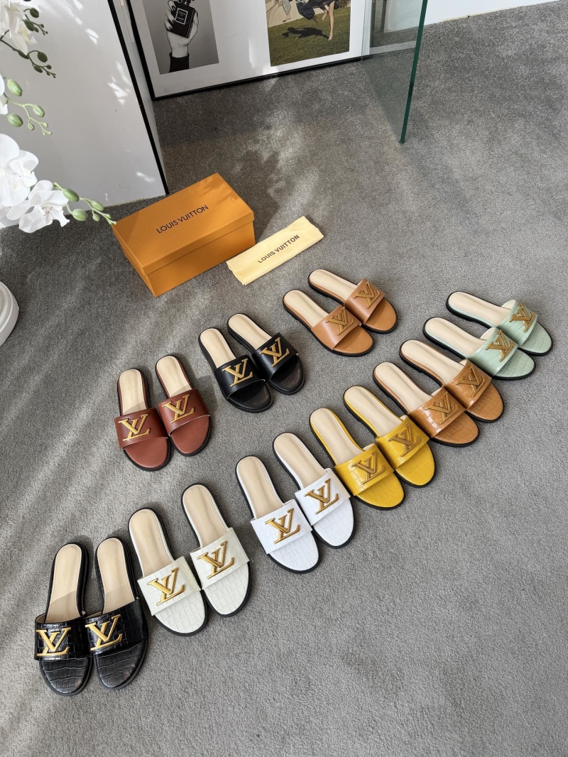 l0vis Vvtt0n slippers